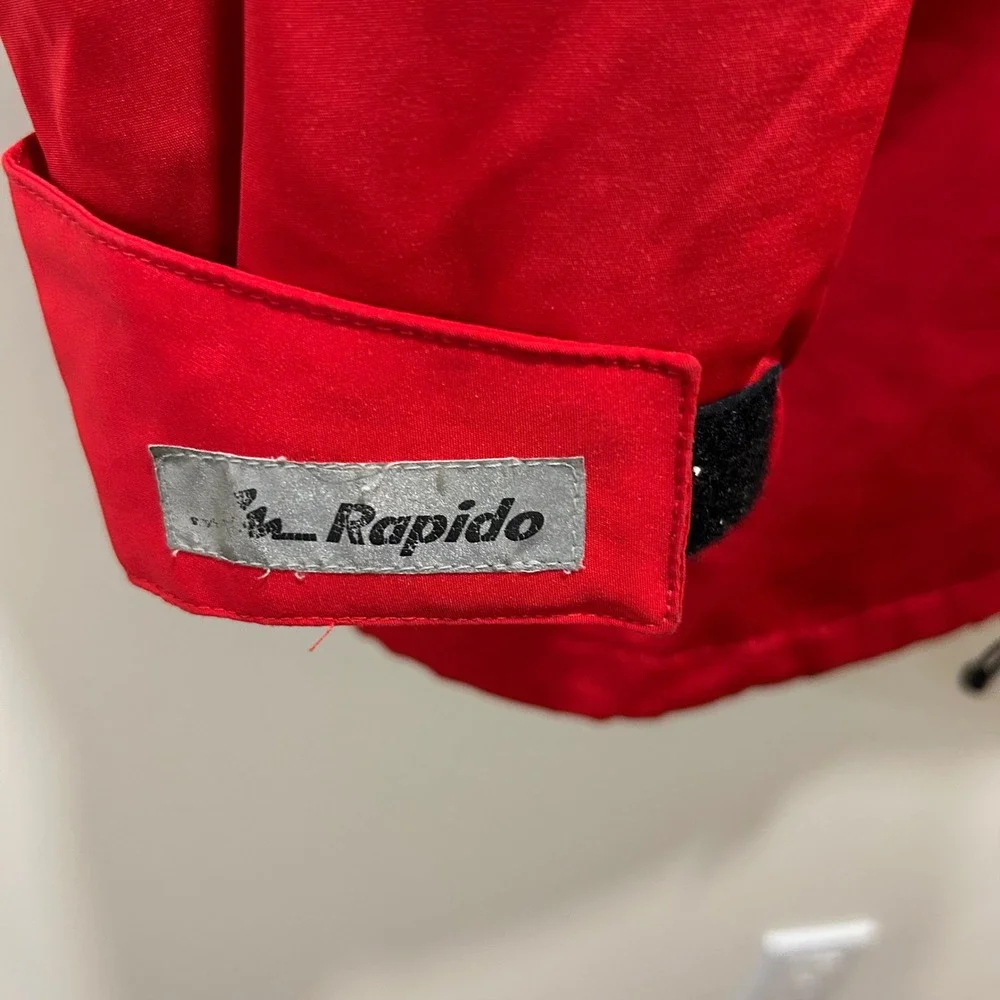 vintage Rapido red and black‎ multi-pocket outdoor windbreaker jacket. Size L